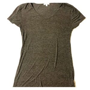 Grey fitted tee